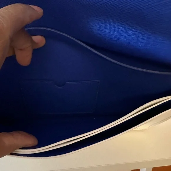 KATE SPADE Lily Ave Kiki White Clutch (NWOT) - Picture 5 of 14